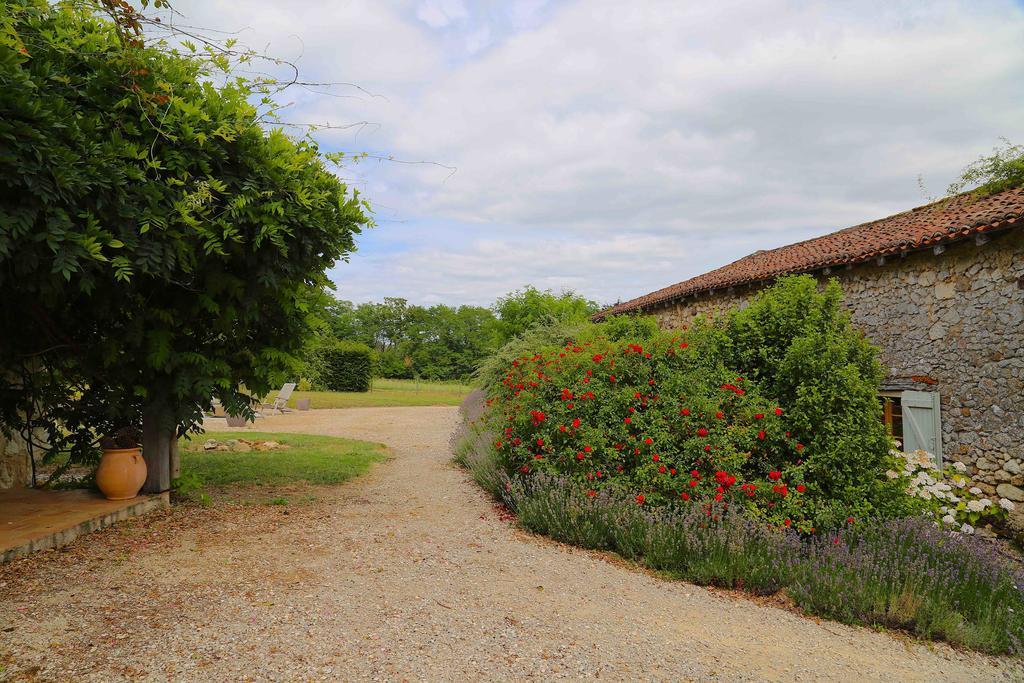 Gites Boutique Villamblard Esterno foto